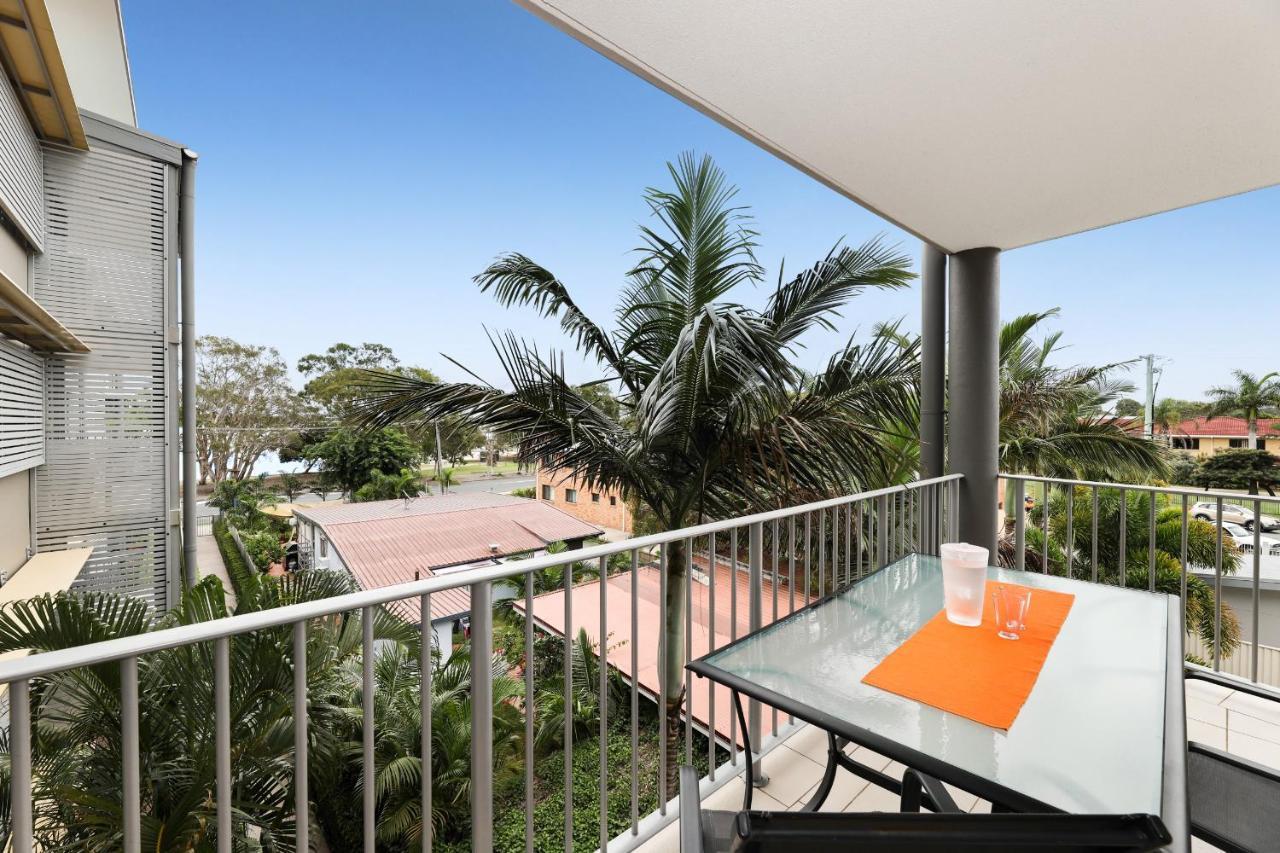 On The Bay Apartments Bongaree Екстер'єр фото