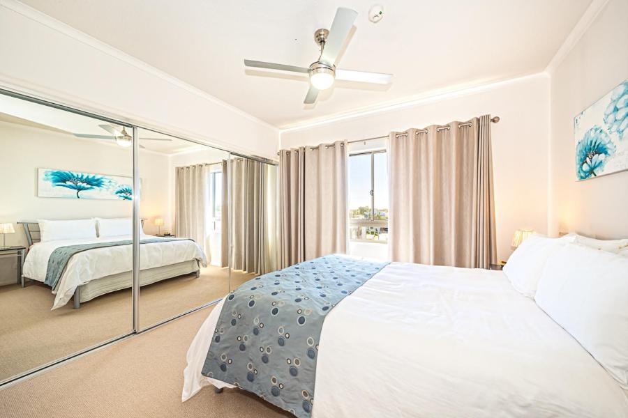 On The Bay Apartments Bongaree Екстер'єр фото
