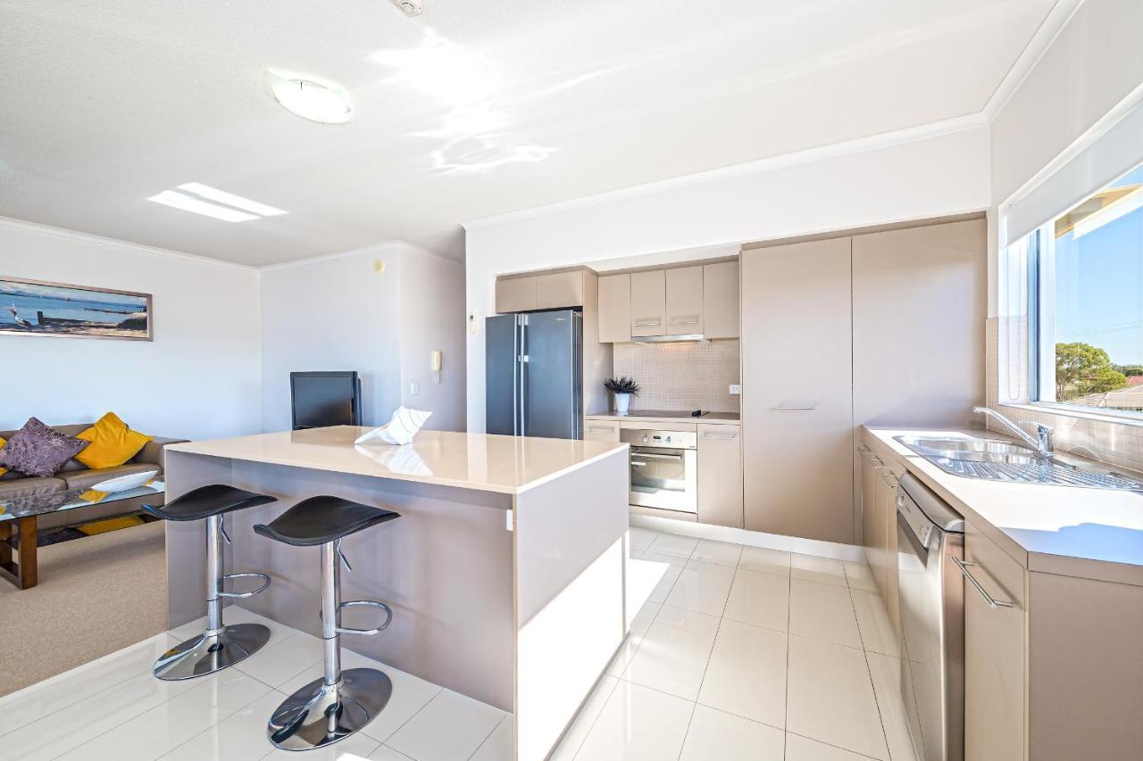 On The Bay Apartments Bongaree Екстер'єр фото